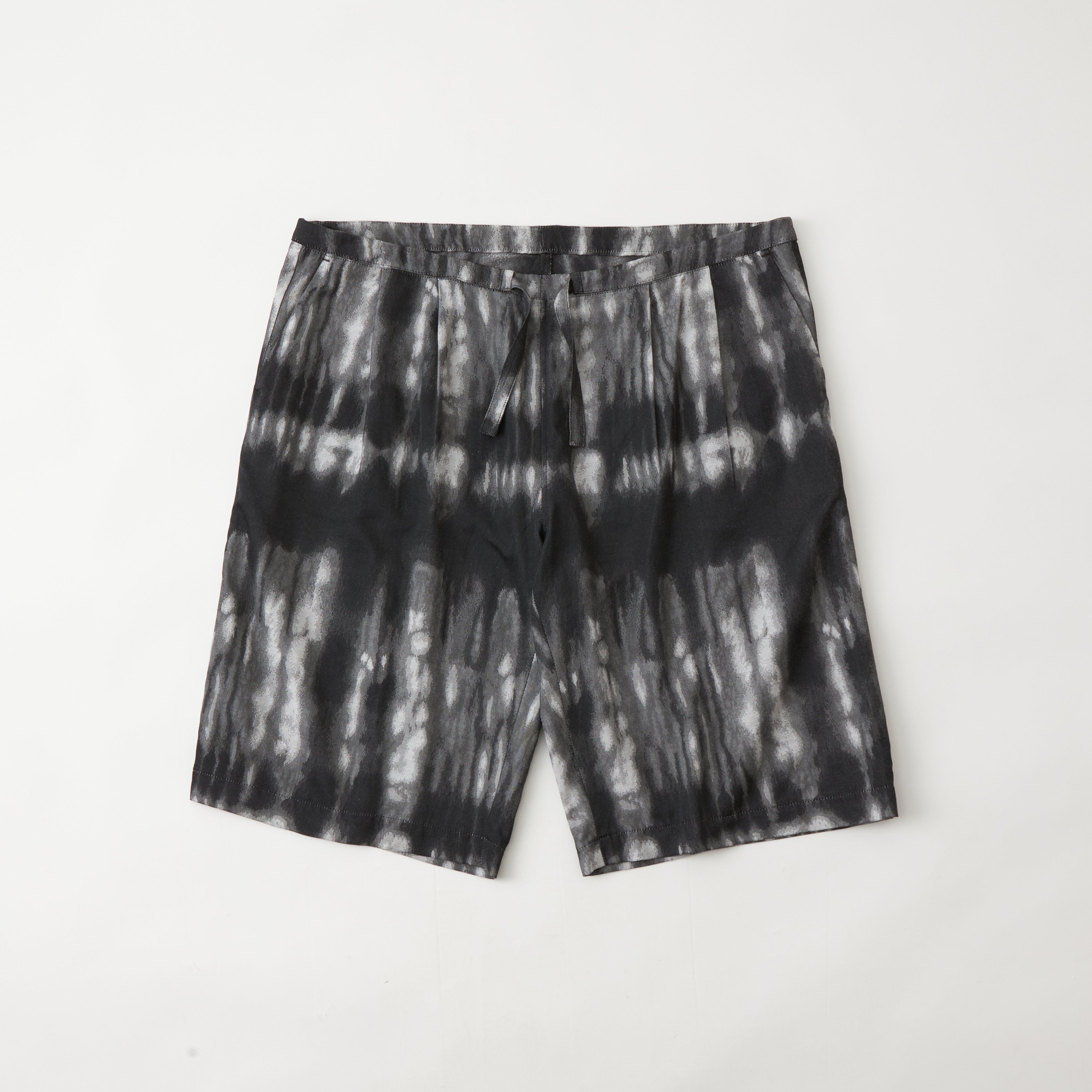 CAMO JACQUARD 2 TUCK WIDE SHORT PANTS - White mountaineering