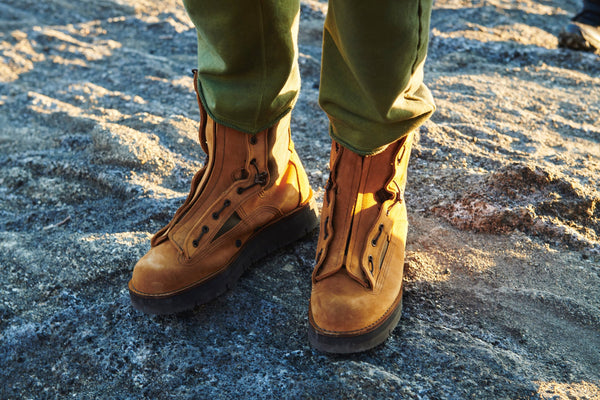 White Mountaineering × UGG® SNEAKER – White Mountaineering