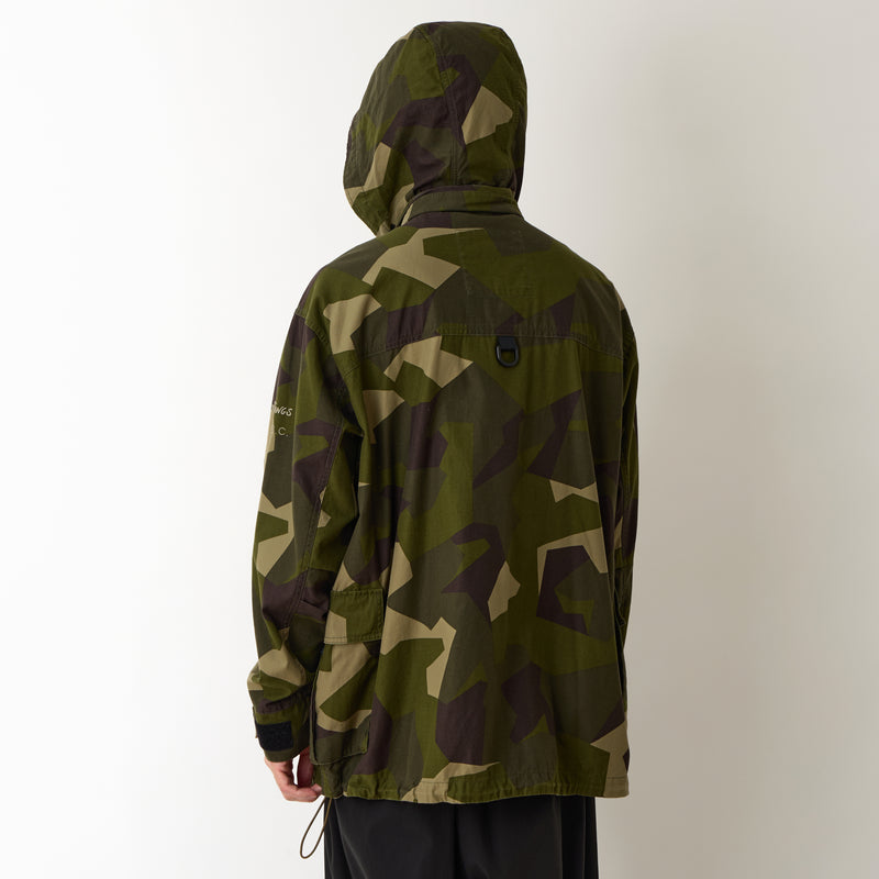 WM × WILD THINGS SWEDEN CAMO CARGO SHORT JACKET