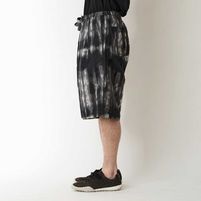 CAMO JACQUARD 2 TUCK WIDE SHORT PANTS