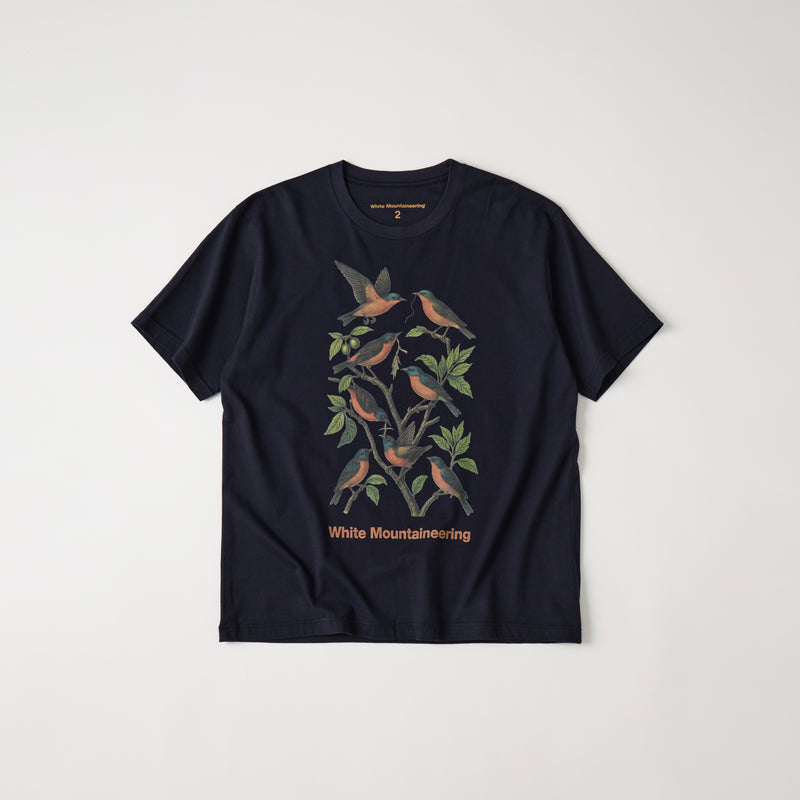 トップス white mountaineering SHIRT HUMMINGBIRD T-SHIRT - White Mountaineering®︎ – White