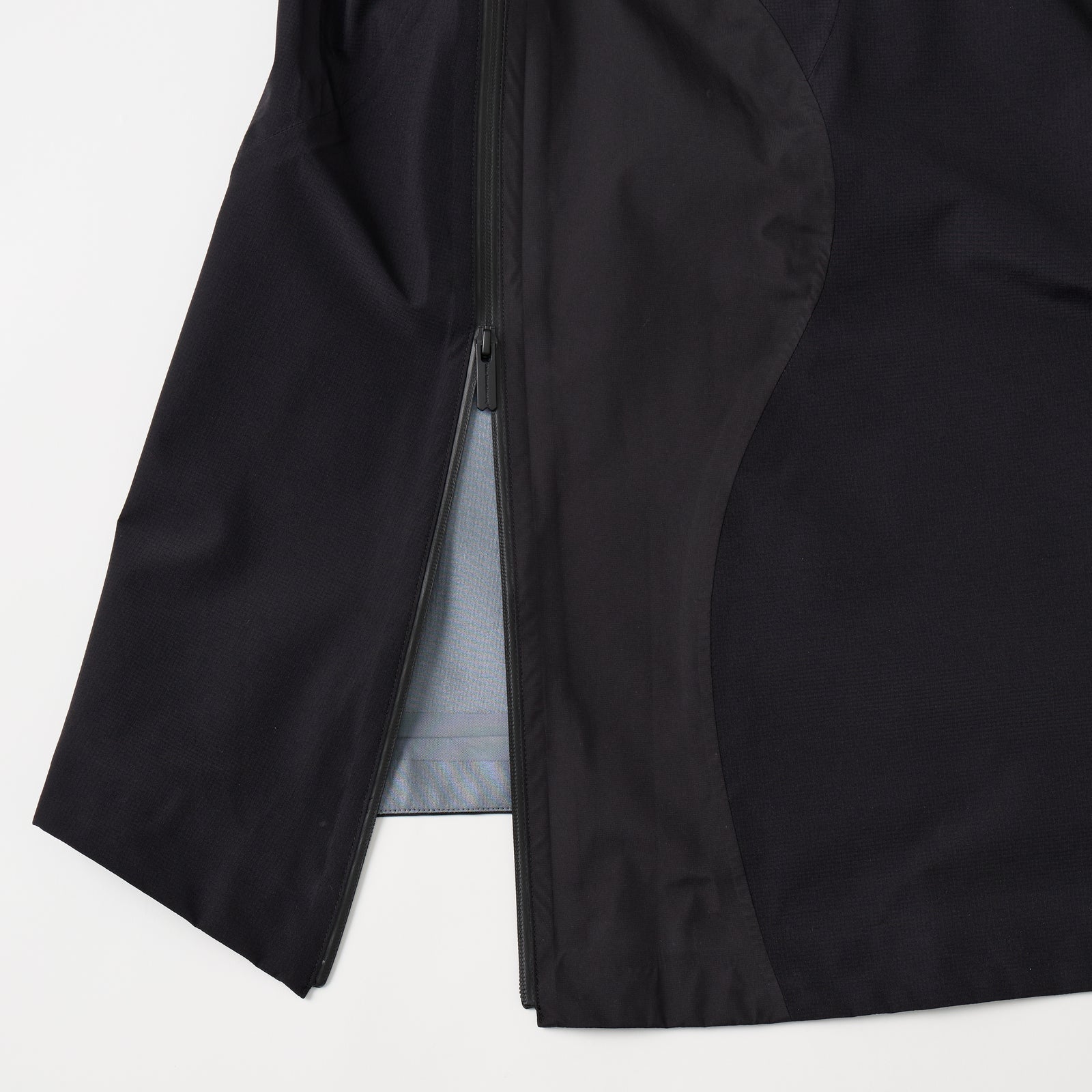 GORE-TEX HOODED COAT - White Mountaineering®︎ – White