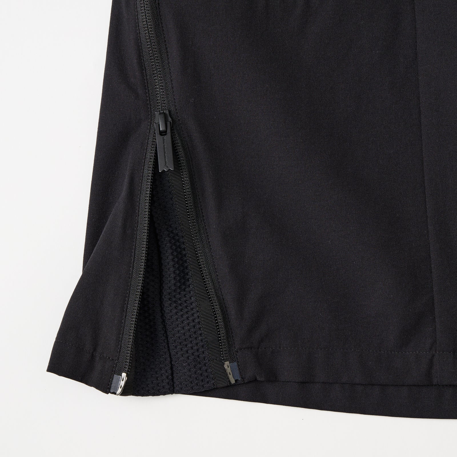 山水82 EASY SHORT PANTS - White Mountaineering®︎ – White Mountaineering