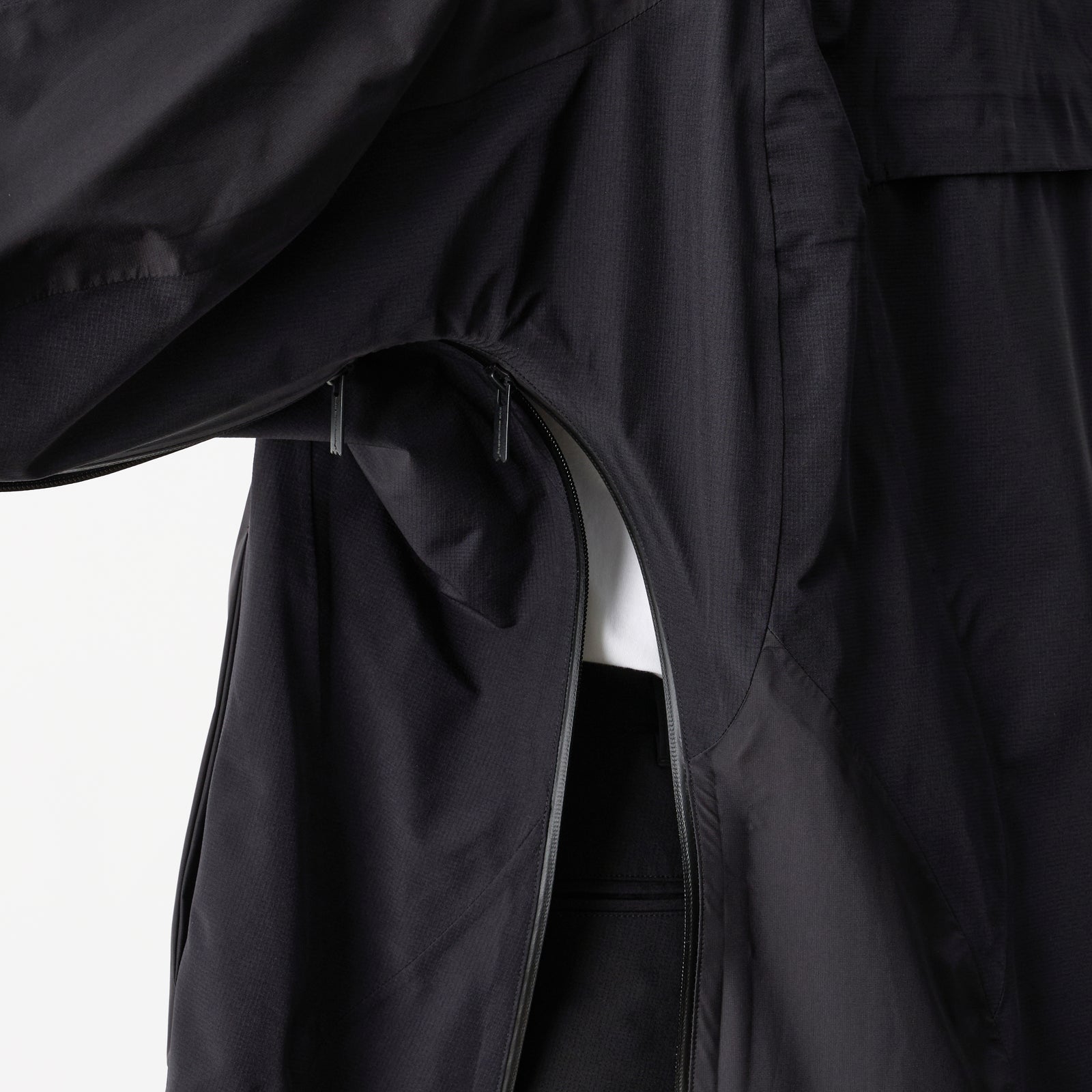 GORE-TEX HOODED COAT - White Mountaineering®︎ – White