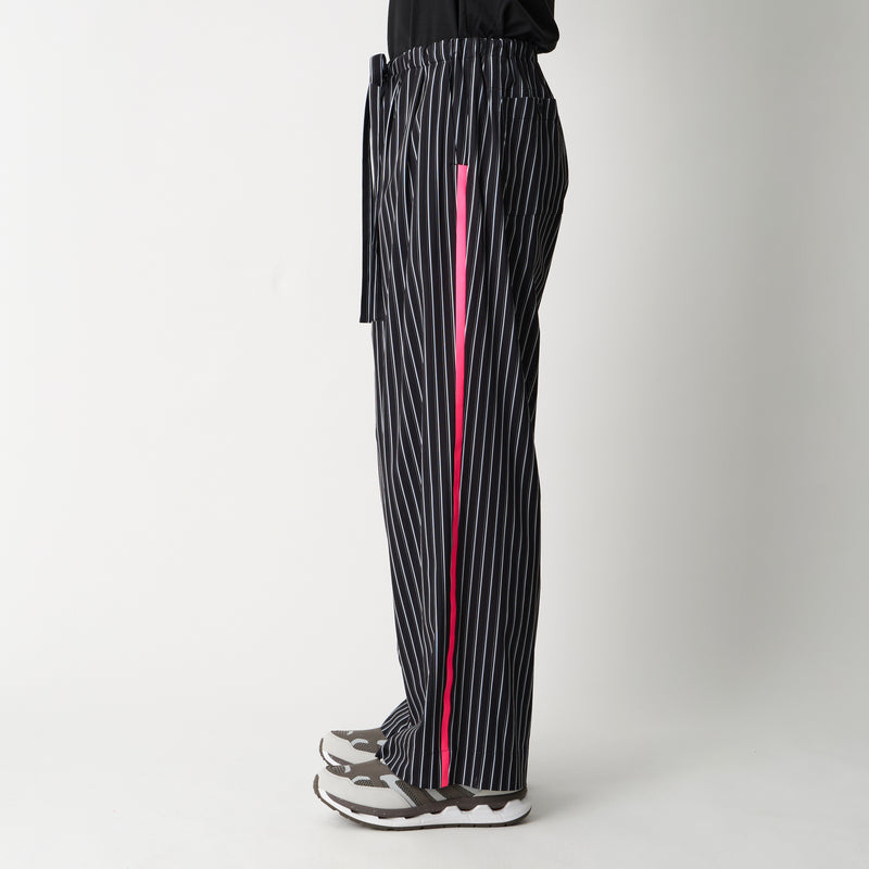 STRIPE 2 TUCK WIDE PANTS - White Mountaineering®︎ – White