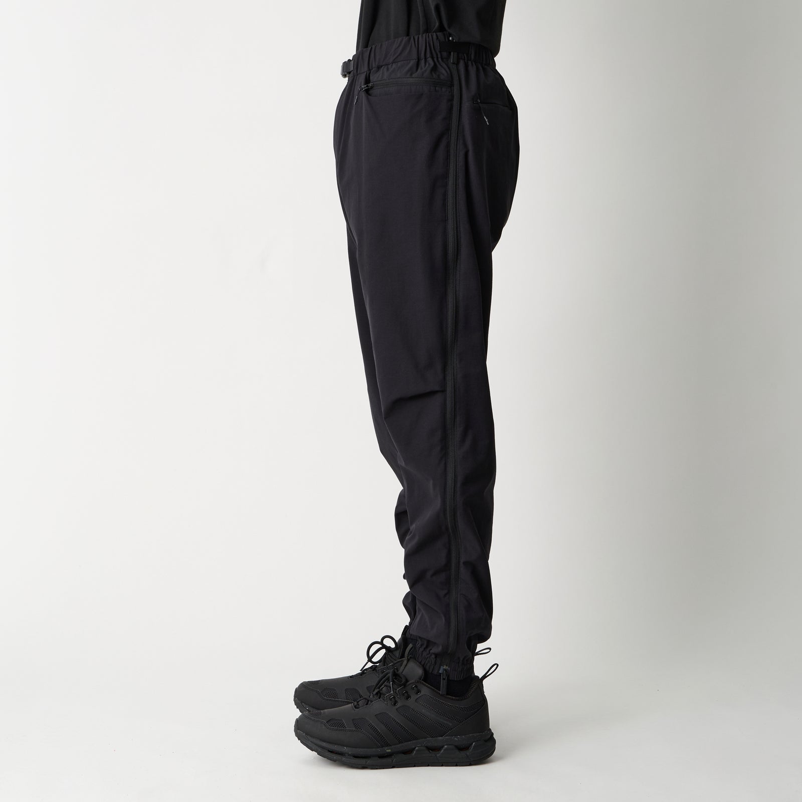 パンツ muguet side tuck long pants KNEE TUCK JOGGER PANTS - White Mountaineering®︎ – White