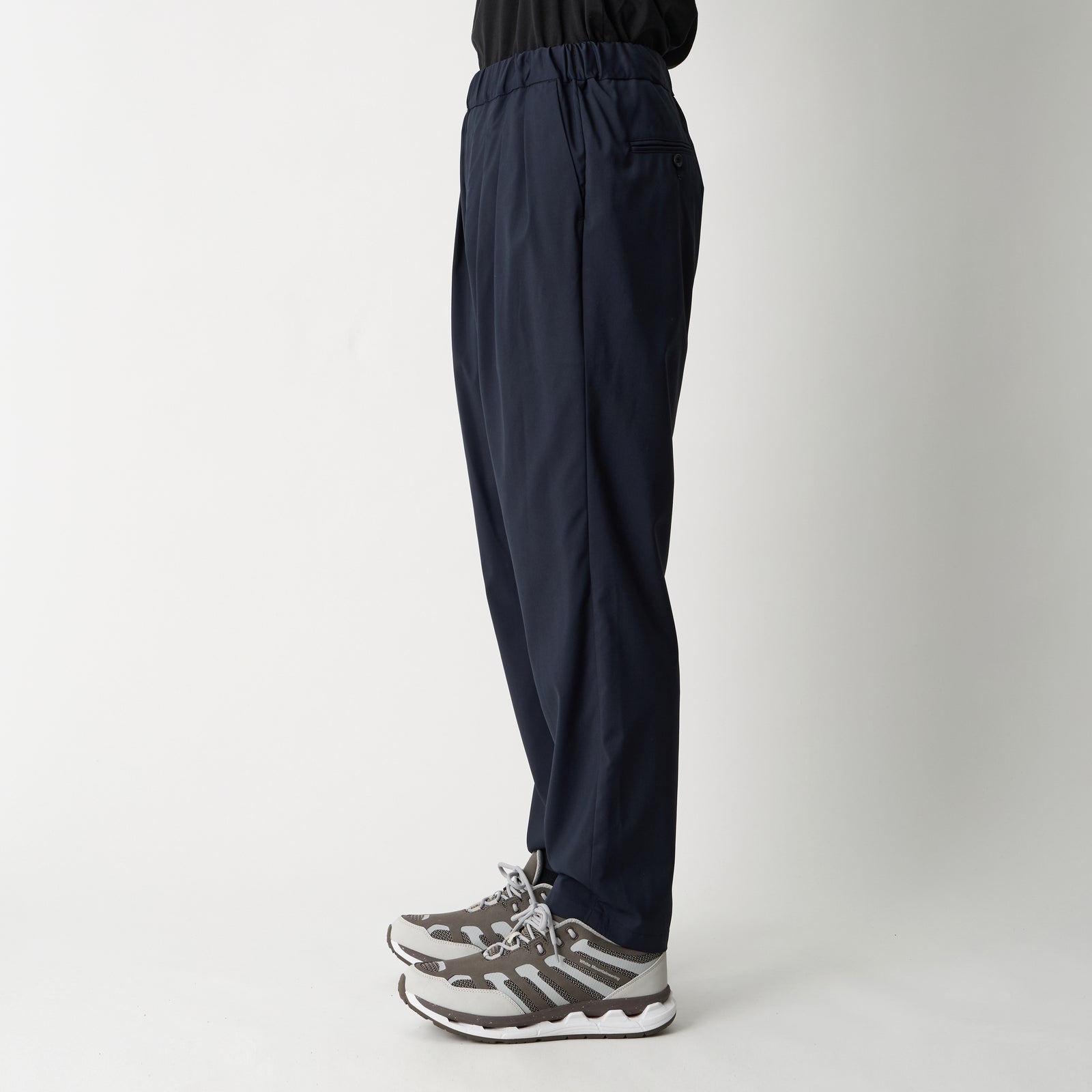3 TUCK EASY TAPERED PANTS - White Mountaineering®︎ – White
