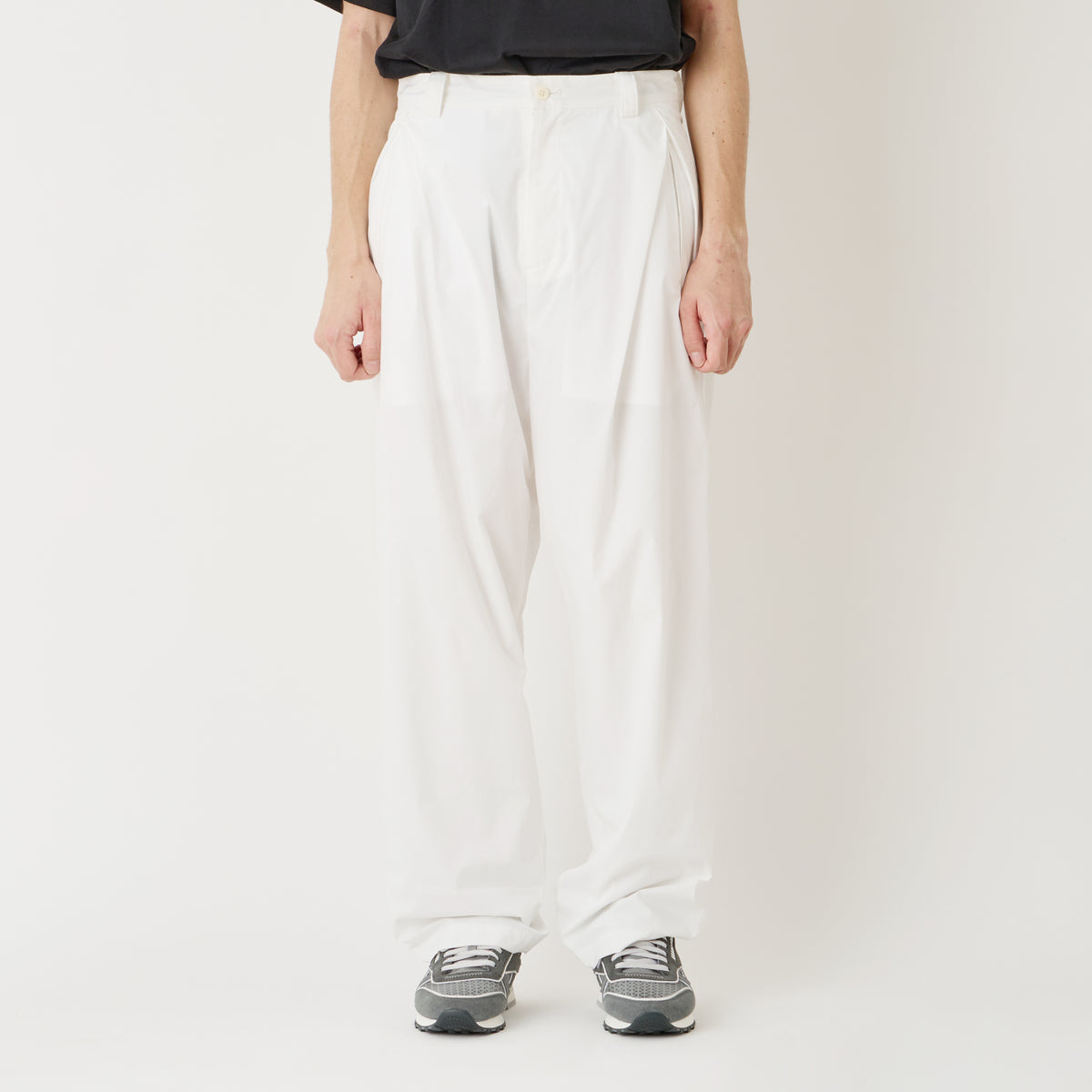 White Mountaineering / ホワイトマウンテニアリング】1TUCK