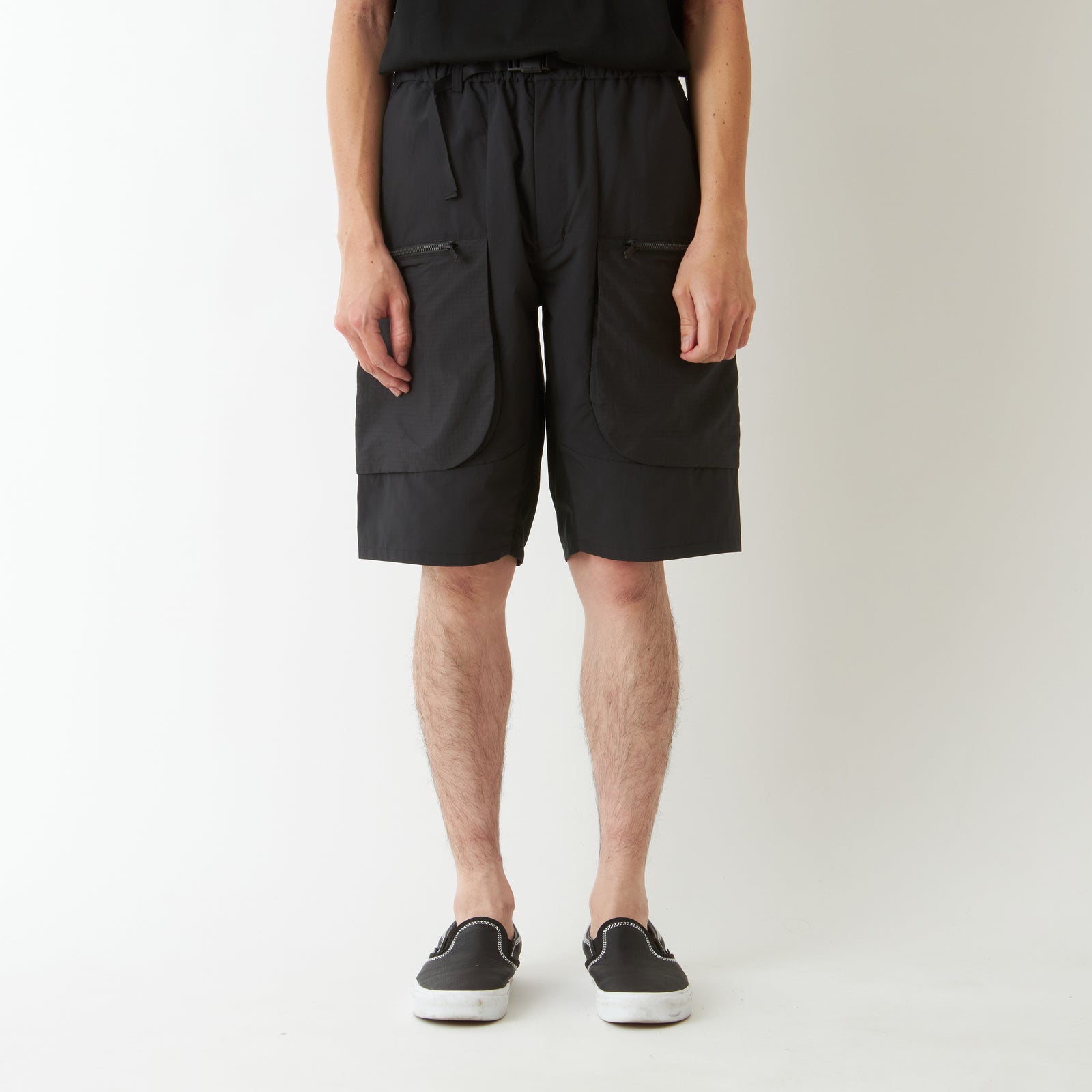 POLYESTER TAFFETA EASY SHORT PANTS - White Mountaineering®︎ – White  Mountaineering OFFICIAL WEB SITE.