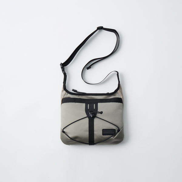 WM×BRIEFING DAILY SACOCHE WM × BRIEFING DAILY SACOCHE - IDIOME | ONLINE SHOP 熊本のセレクト