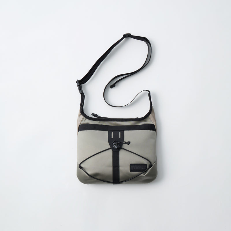 WM × BRIEFING EVERYDAY SACOCHE - White Mountaineering®︎ – White