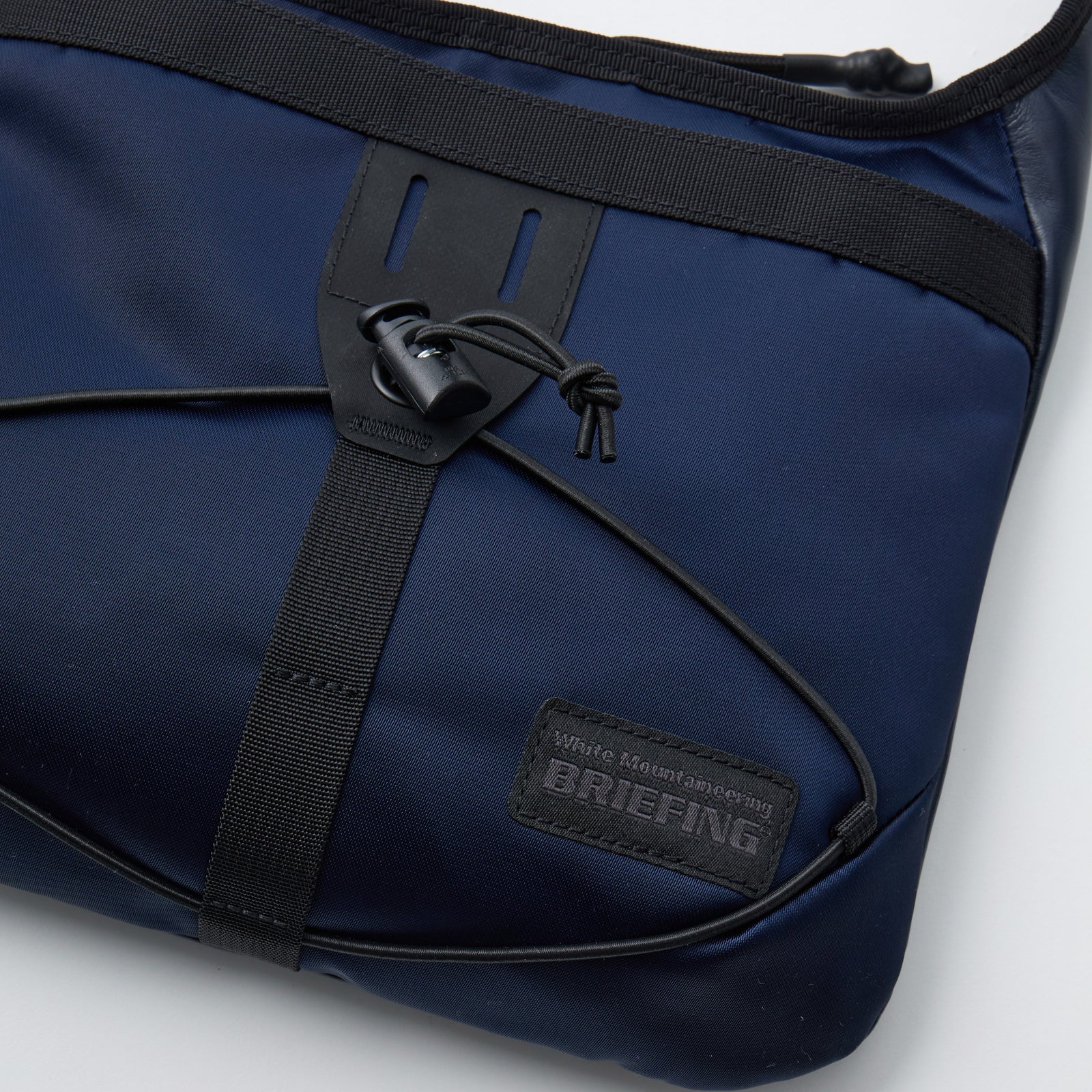 WM × BRIEFING EVERYDAY SACOCHE - White Mountaineering®︎ – White