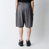 8 TUCK WIDE SHORT PANTS