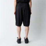8 TUCK WIDE SHORT PANTS