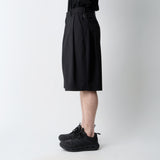 8 TUCK WIDE SHORT PANTS