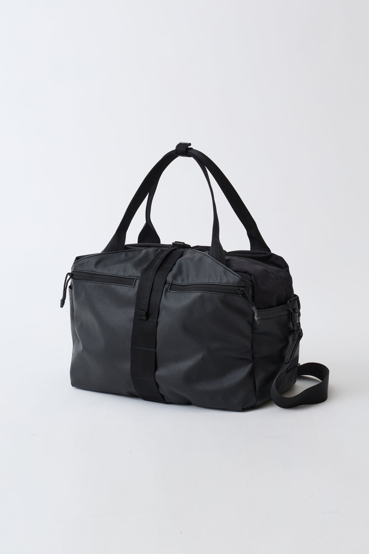 NEW RELEASE – White Mountaineering OFFICIAL WEB SITE.