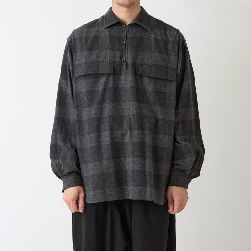 GUSSET SLEEVE PULLOVER SHIRT