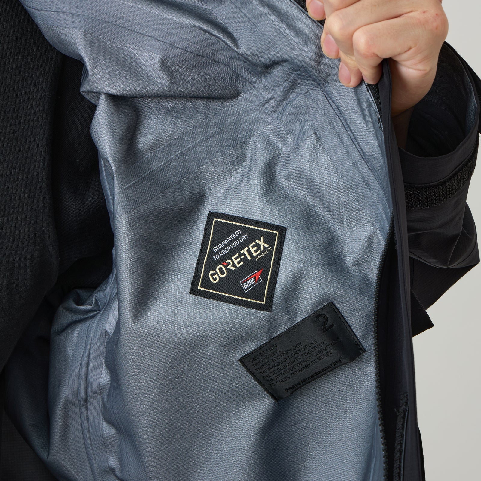 white mountaineering gore-texパーカー GORE-TEX LUGGAGE MOUNTAIN PARKA - White mountaineering®︎ – White