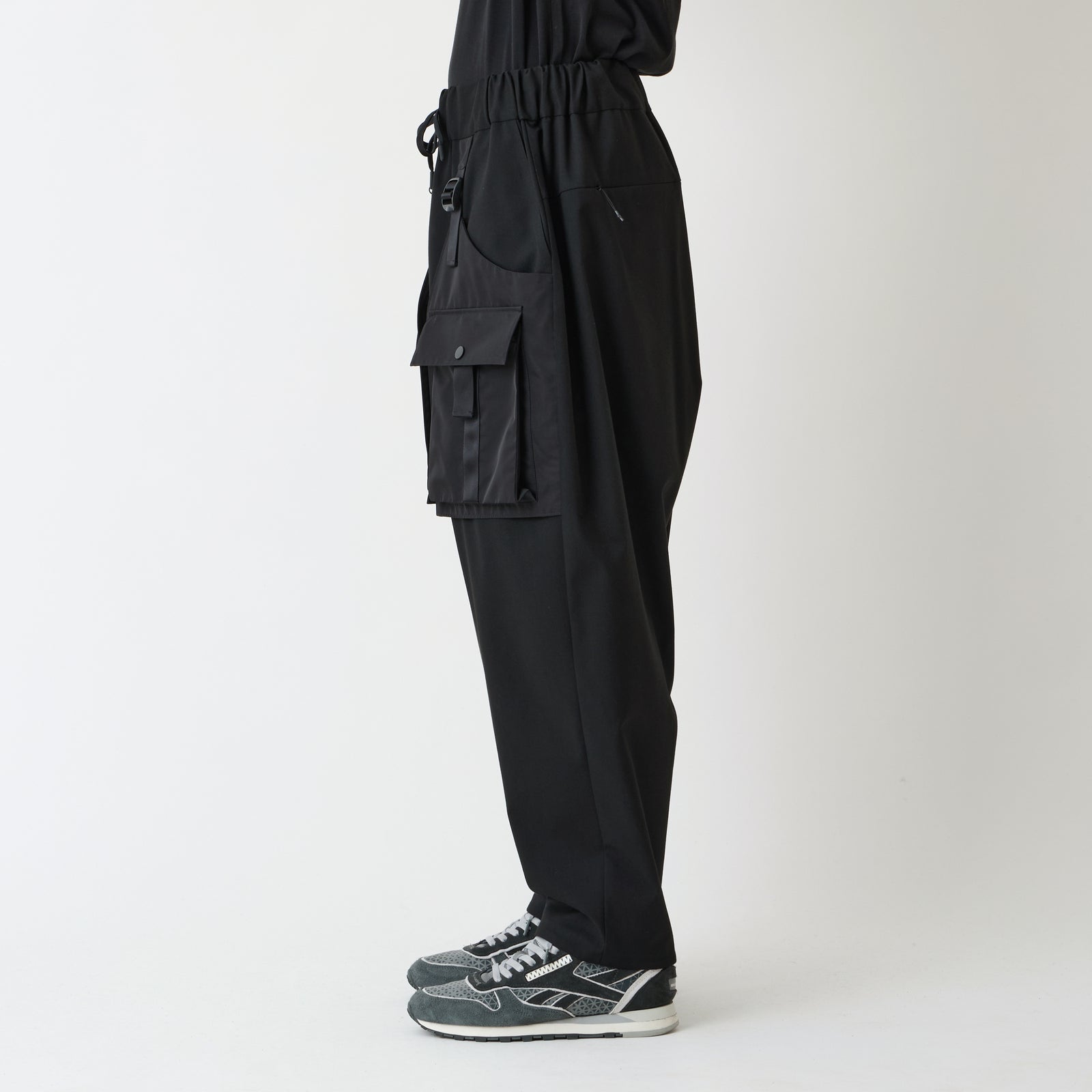 【ほぼ新品】White Mountaineering BLK サルエルパンツ CARGO SAROUEL PANTS - White mountaineering®︎ – White