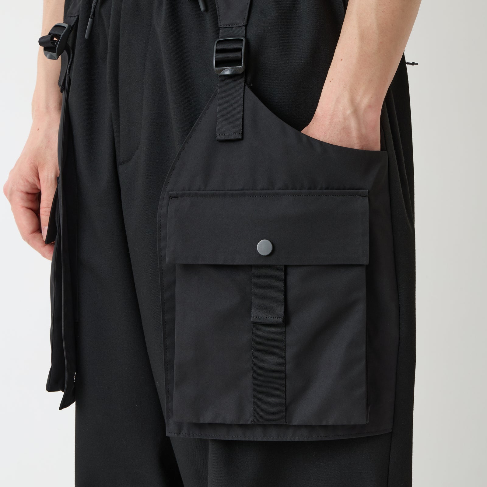 CARGO SAROUEL PANTS - White mountaineering®︎ – White