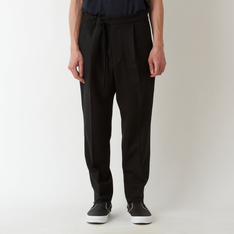 1 TUCK WIDE TAPERED PANTS