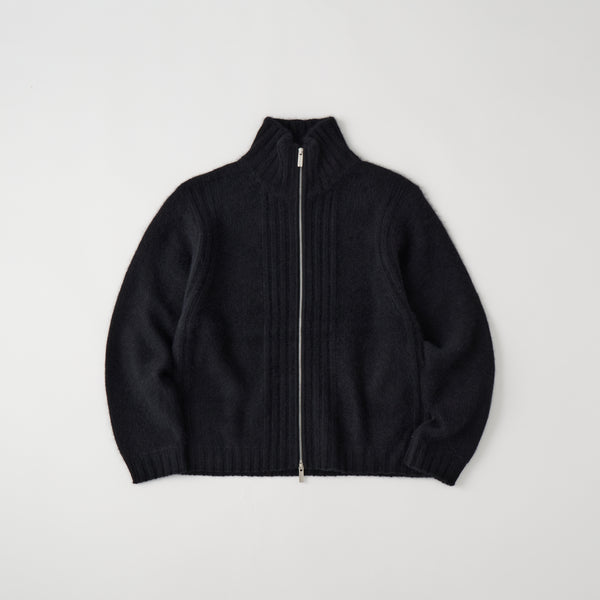 CUT・KNIT – White Mountaineering OFFICIAL WEB SITE.