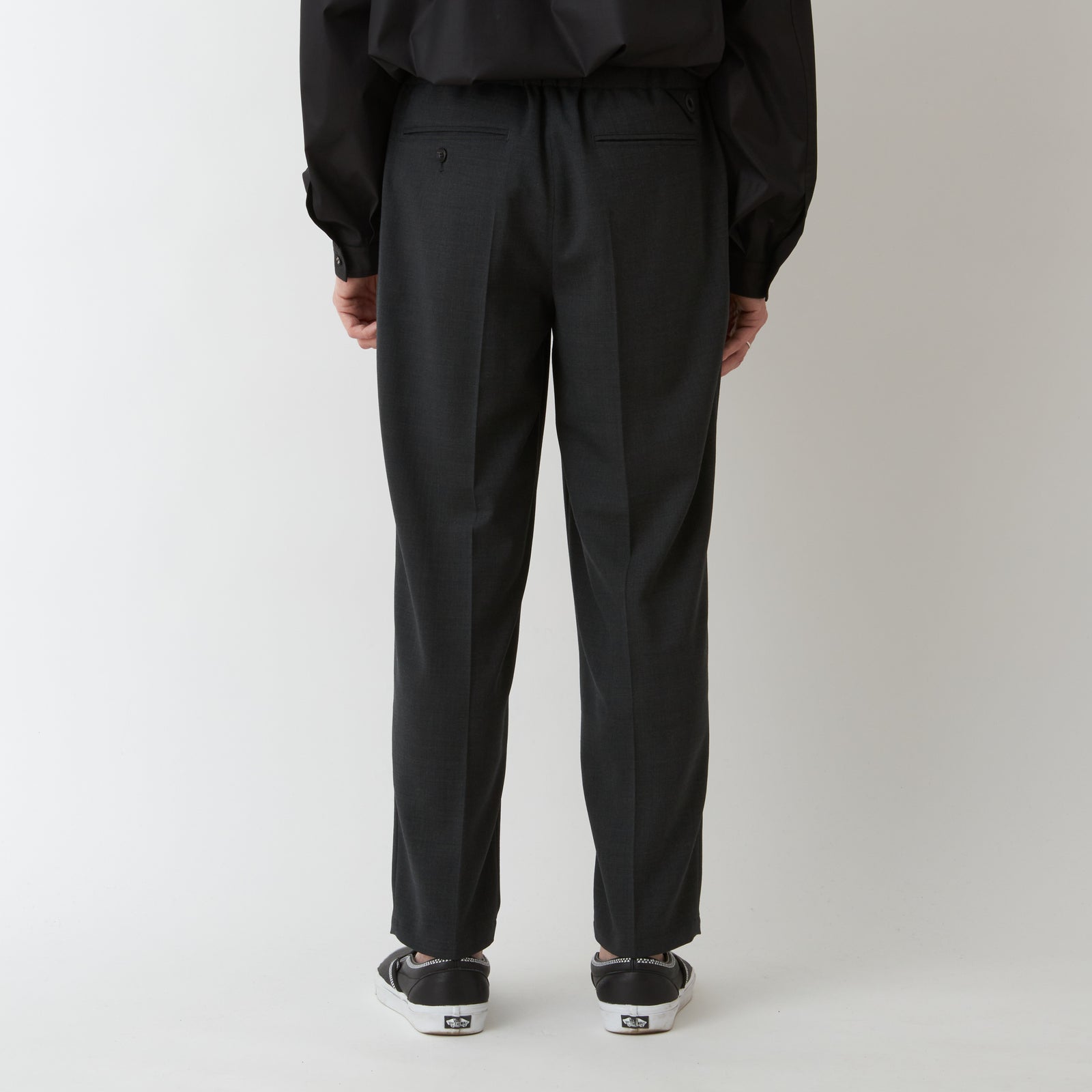 STRETCH TWILL 1 TUCK PANTS - White Mountaineering®︎ – White