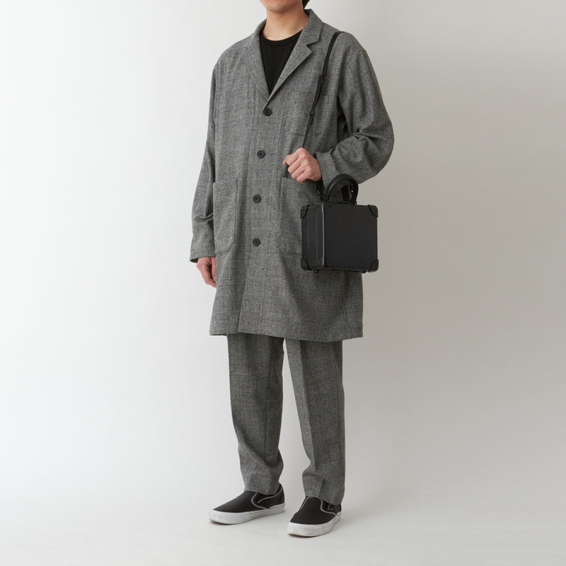 WM × GLOBE-TROTTER 'LONDON SQUARE'