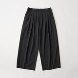 4 TUCK WIDE PANTS