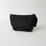 WM × BRIEFING MESSENGER