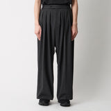 4 TUCK WIDE PANTS