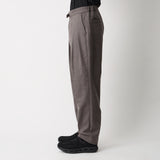 2 TUCK TAPERED PANTS