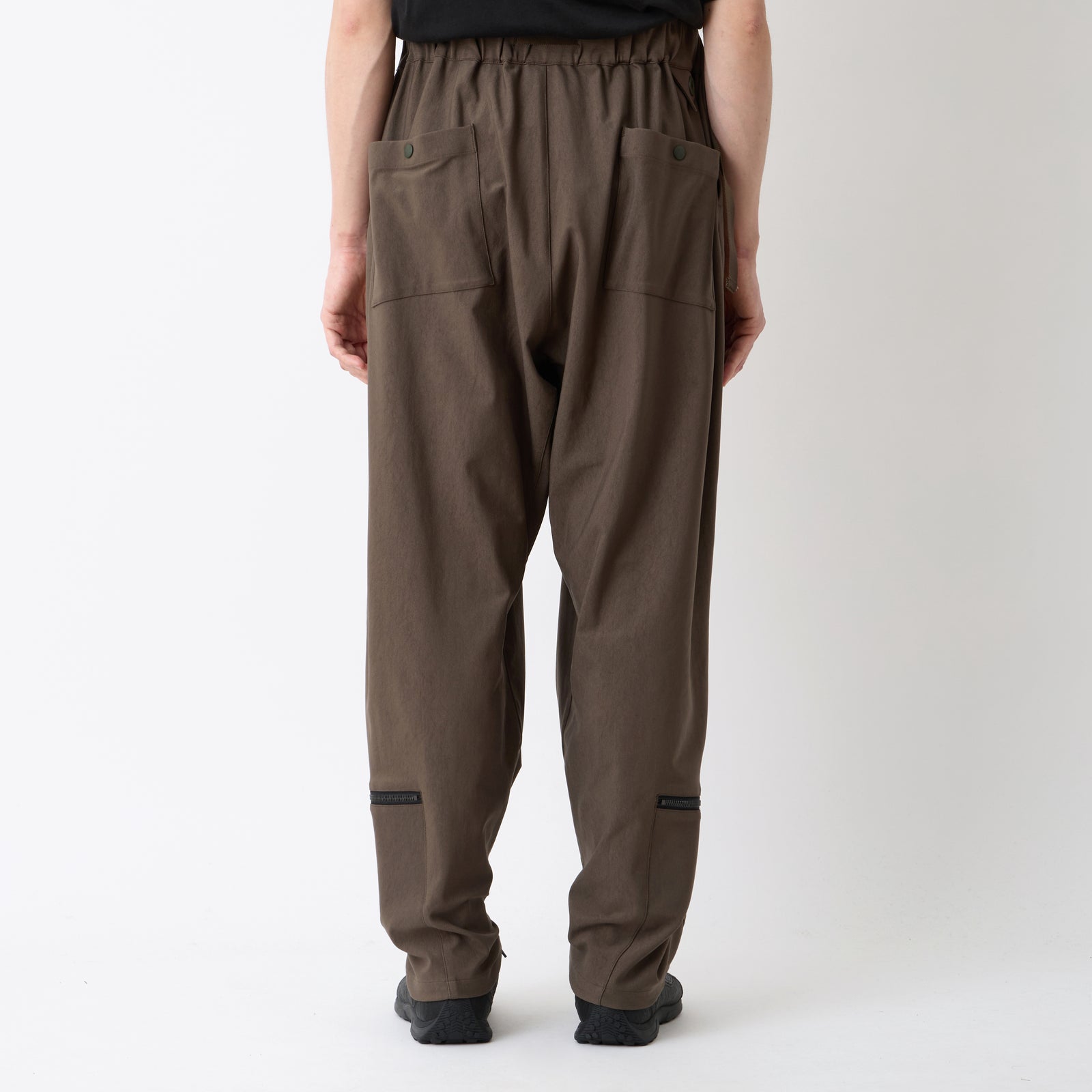 ホワイトマウンテニアリング 25SS PARACHUTE PANTS PARACHUTE PANTS - White mountaineering®︎ – White Mountaineering