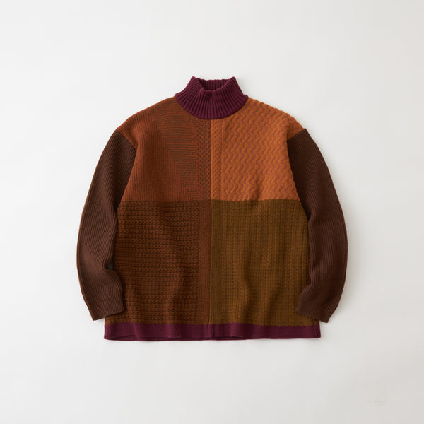 FAKE PATCHWORK TURTLE NECK SWEATER