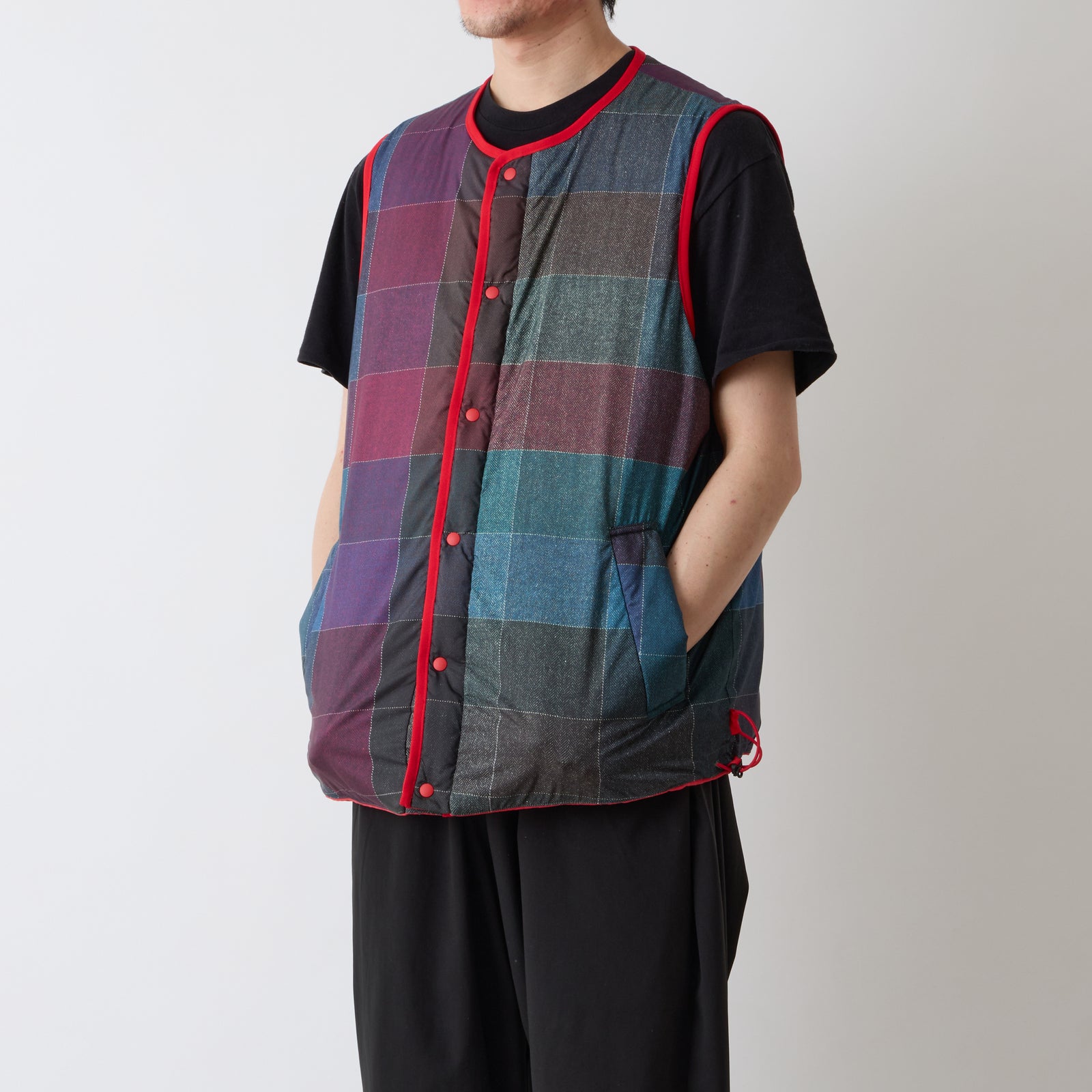 WM × TAION REVERSIBLE DOWN VEST - White mountaineering