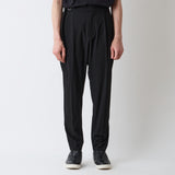 1 TUCK TAPERED PANTS
