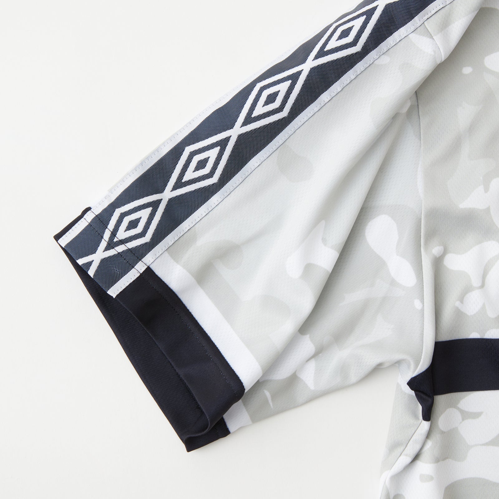 WM × UMBRO UNIFORM T-SHIRT - White mountaineering®︎ – White