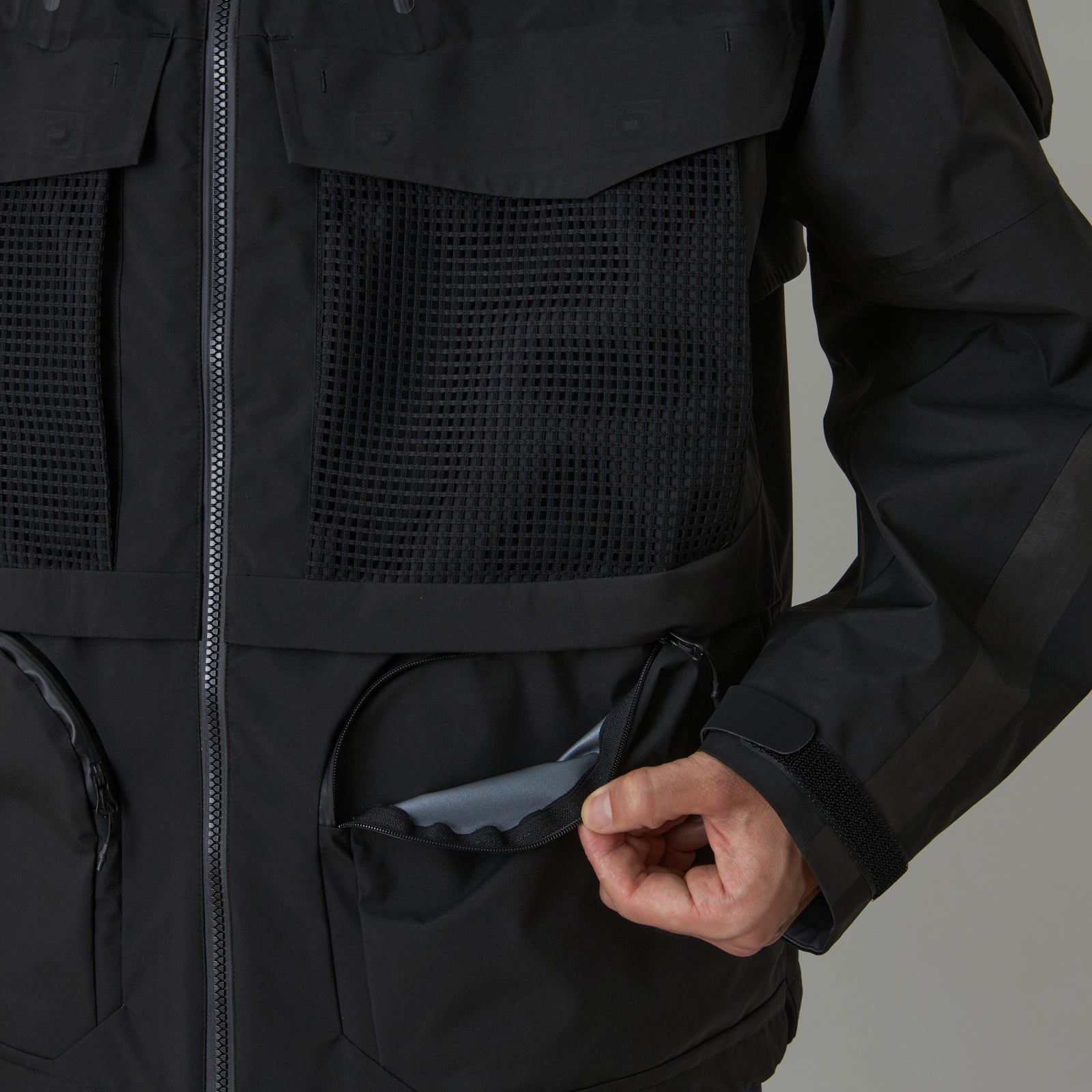 GORE-TEX LUGGAGE JACKET - White mountaineering®︎ – White