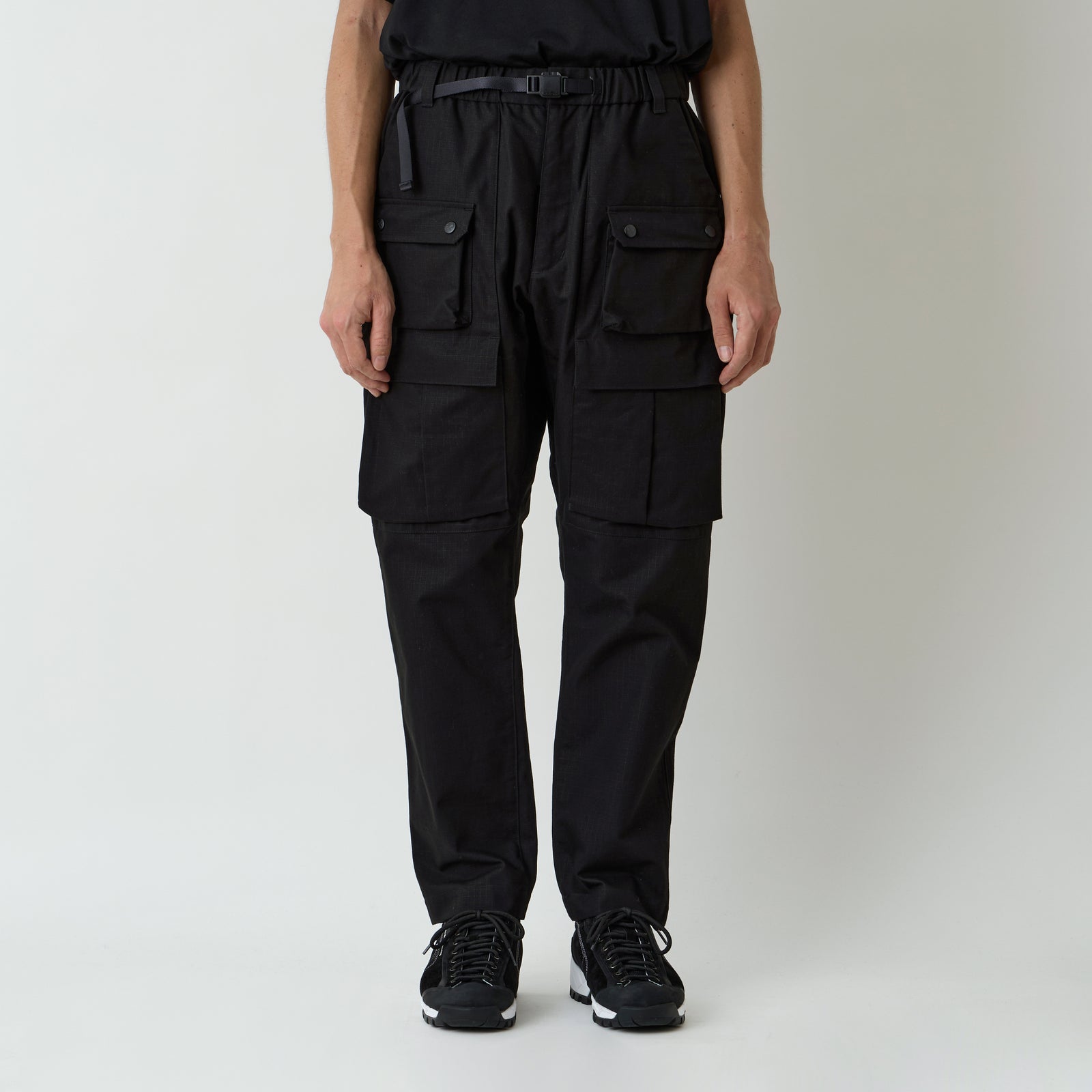パンツ White Mountaineering TECH CARGO PANTS 4 TUCK WIDE PANTS - White mountaineering®︎ – White