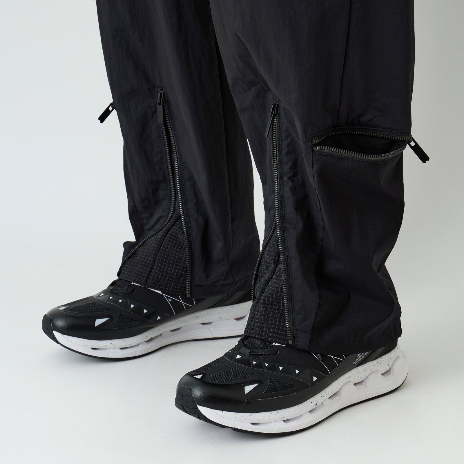 PARACHUTE PANTS - White mountaineering®︎ – White