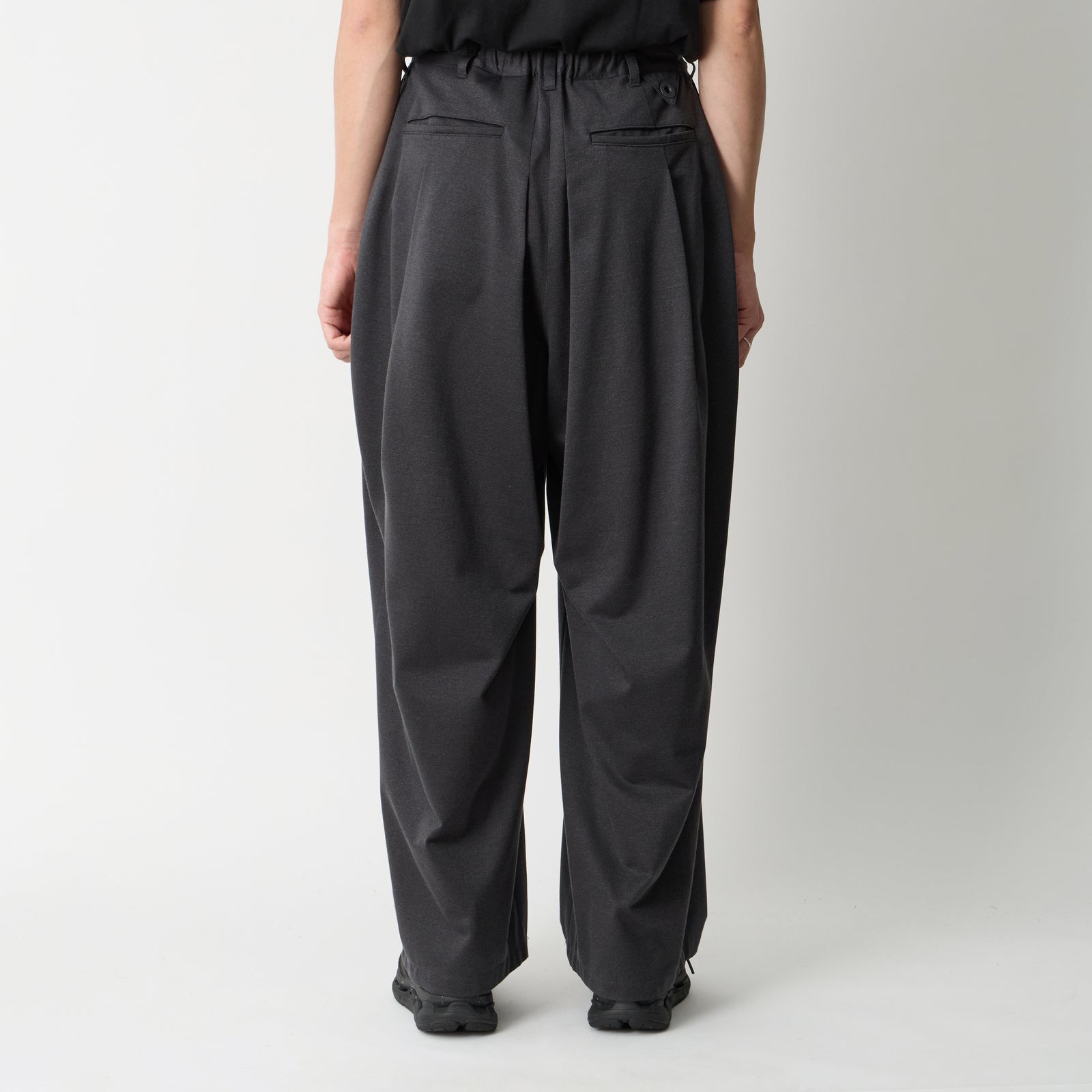 12 TUCK WIDE PANTS - White Mountaineering®︎ – White