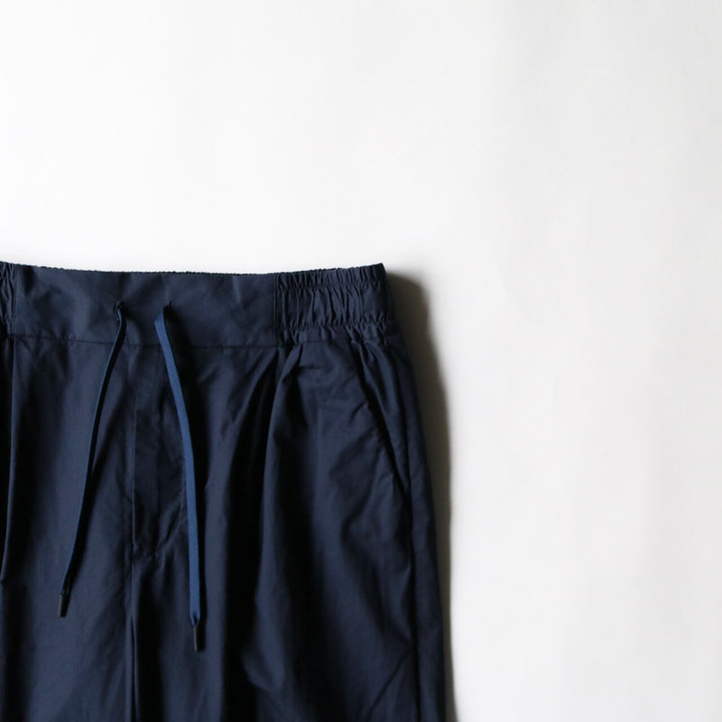2 TUCKED WIDE PANTS