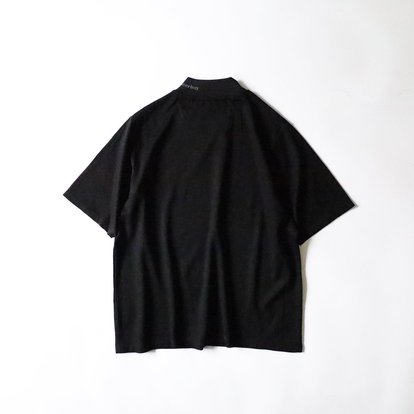 MOC NECK LOGO T-SHIRT - White Mountaineering®︎ – White Mountaineering  OFFICIAL WEB SITE.